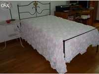 Colcha de cama de casal feita em croché