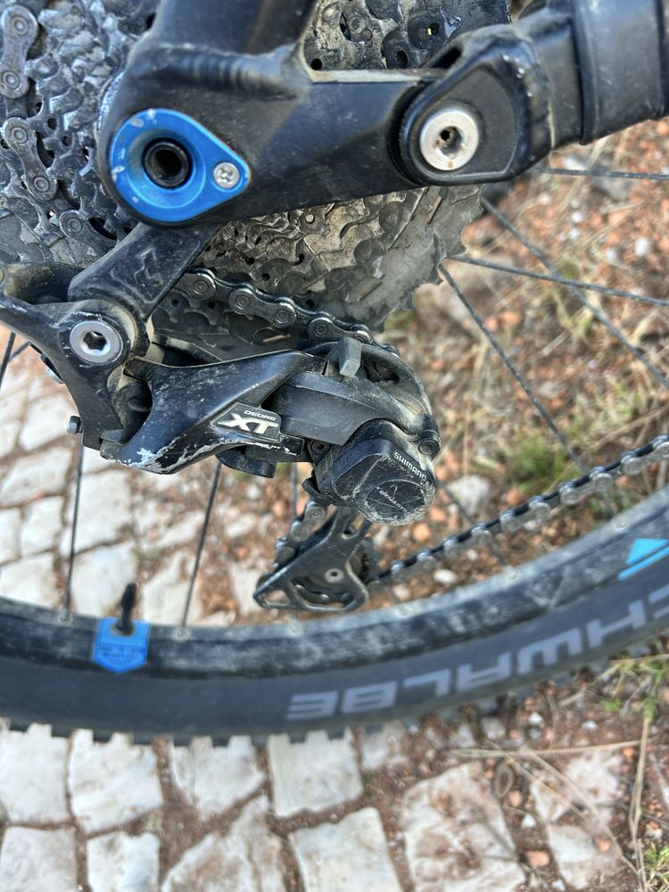 Cube stereo race 160