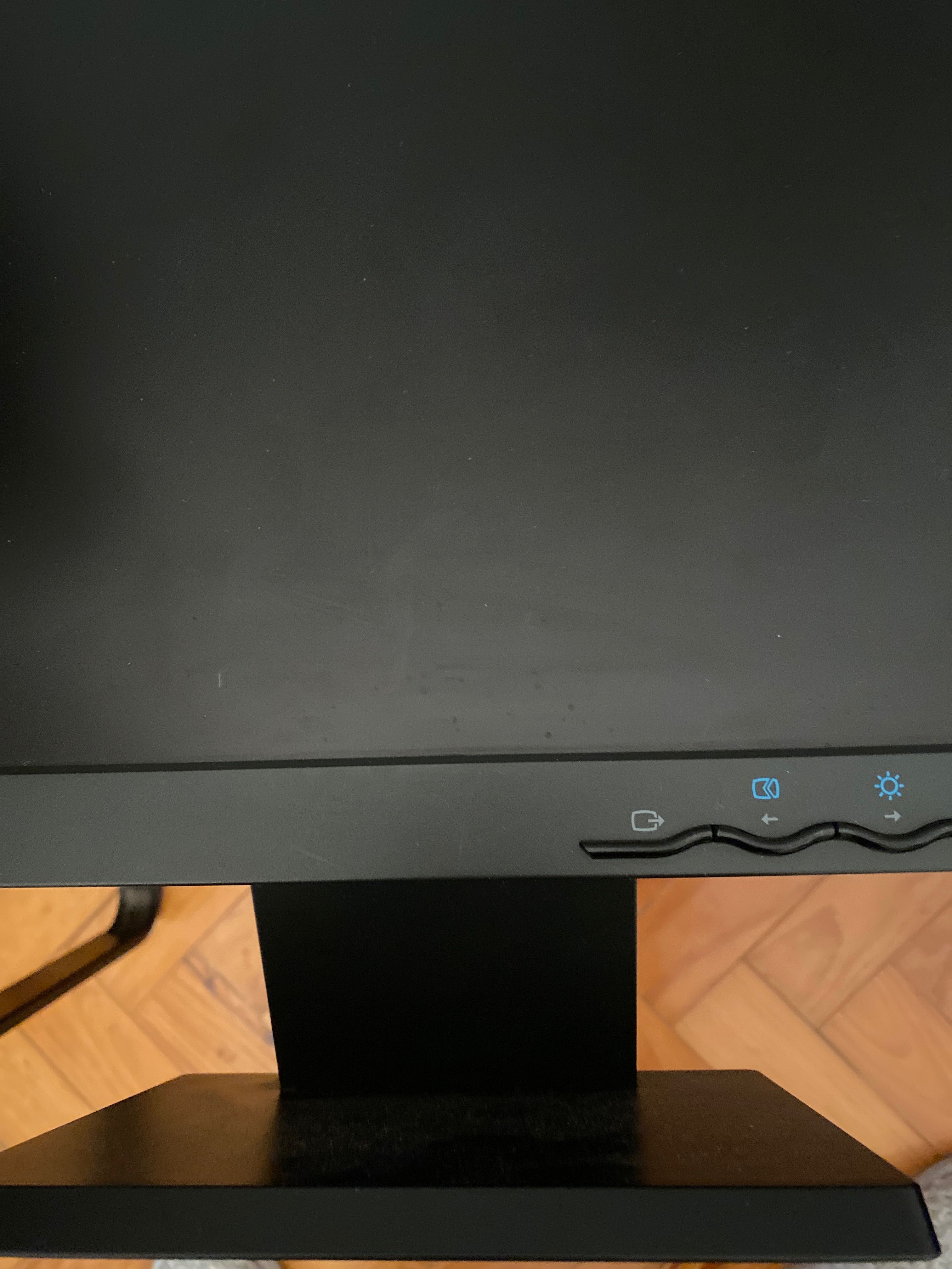 Monitor lenovo 10"