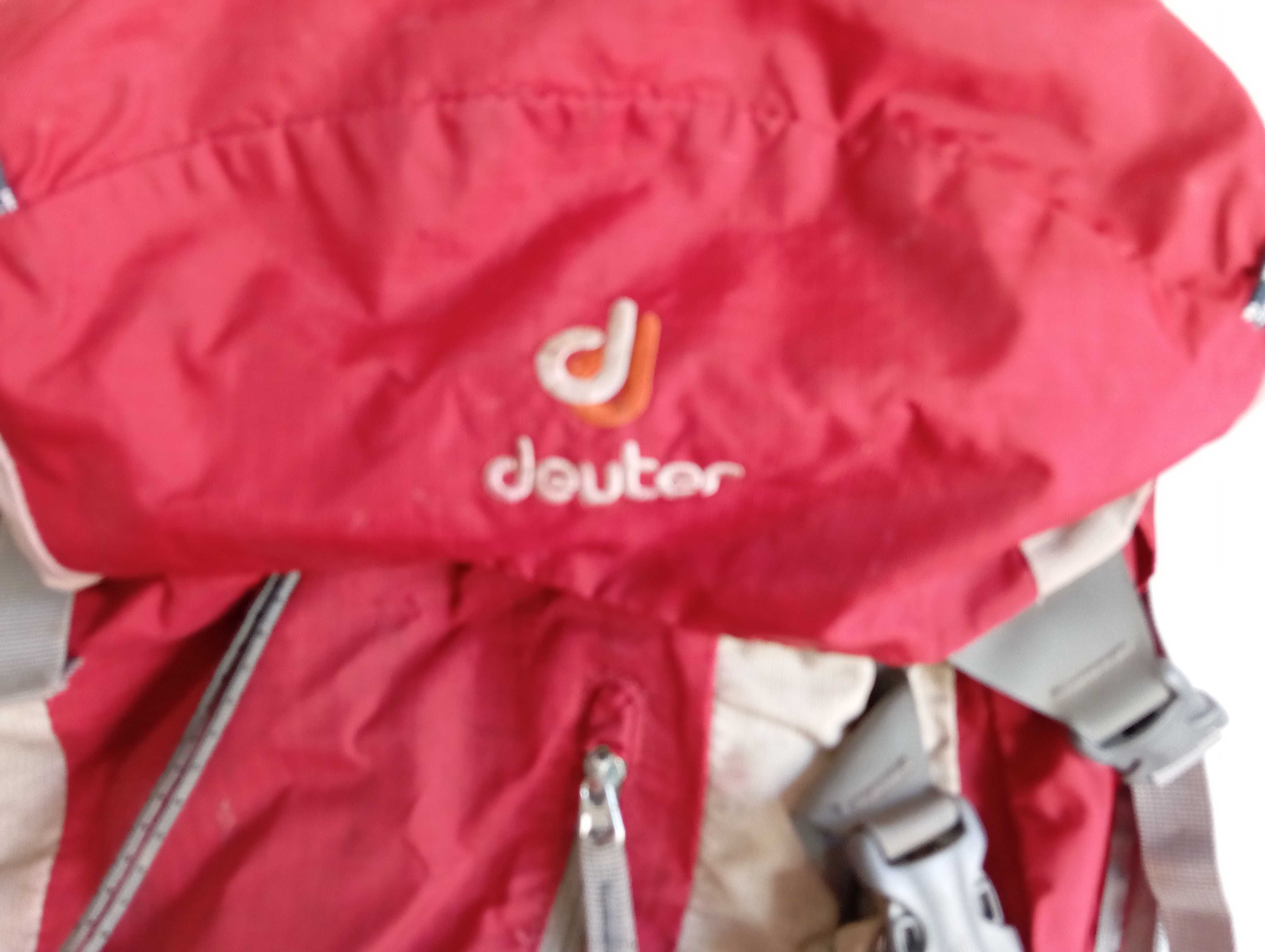 Mochila Deuter Futura 30L Roja