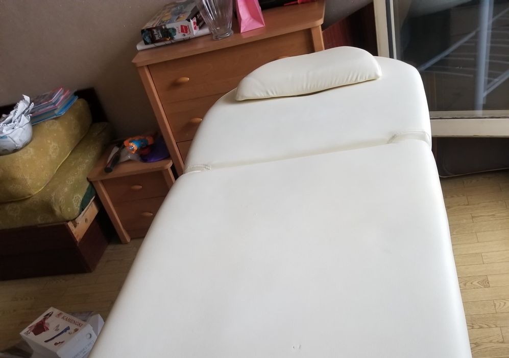 Кушетка косметична-масажна