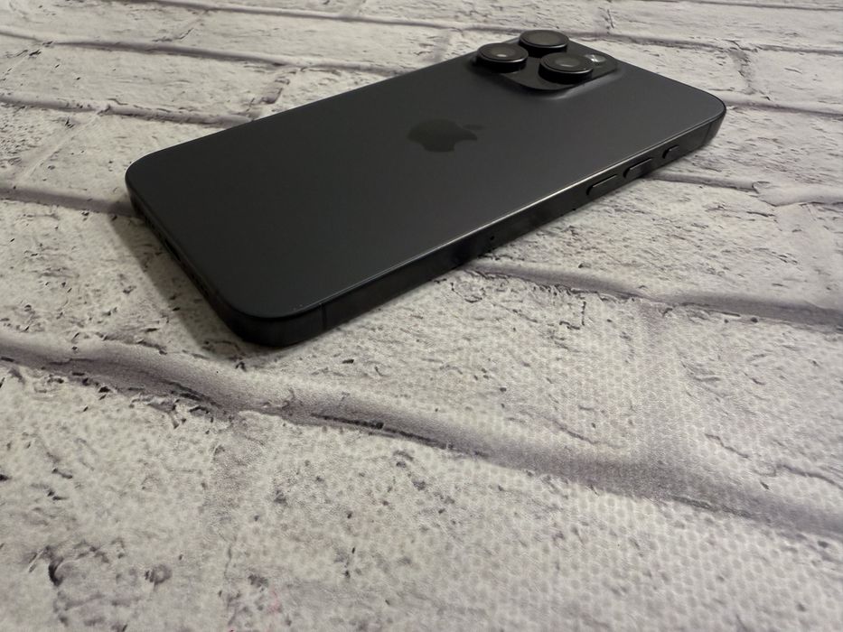 Iphone 15 Pro Max 256gb neverlock Black Titanium 880$