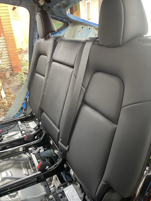 Салон Tesla model 3-Y,Пластик ,декор,обшивки,потолок,стойки,крісла