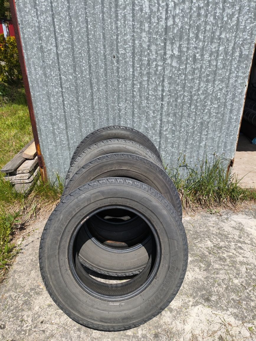 OKAZJA 4x wzmacniane  opony letnie 215/70 R15C  Bridgestone