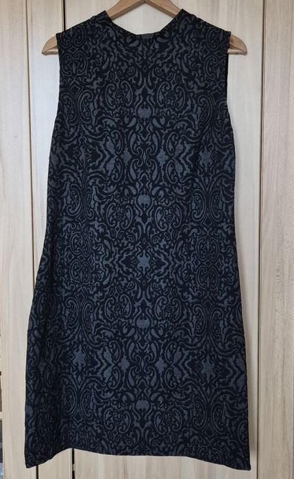 Sukienka żakardowa Next, czarno-szara, elegancka, klasyczna