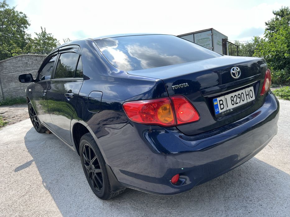 Тойота корола 1.6 автомат