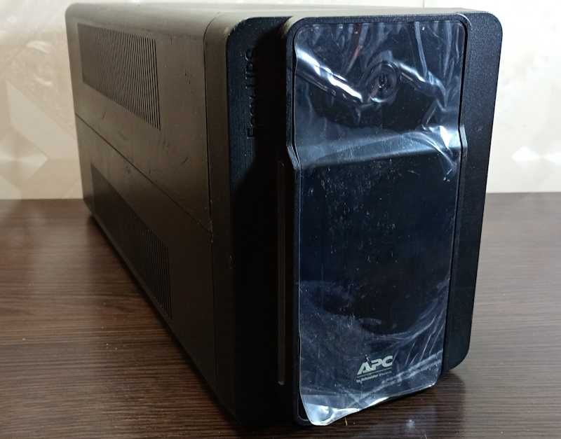 Блок безперебійного живлення APC 900W (BVX1600LI-GR)