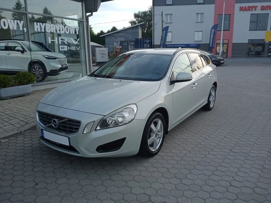 Volvo V60 Bezwypadkowy