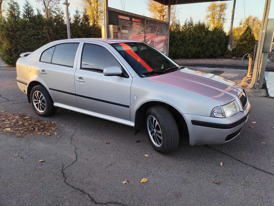 Авто Skoda Octavia Tour 2006 1.6