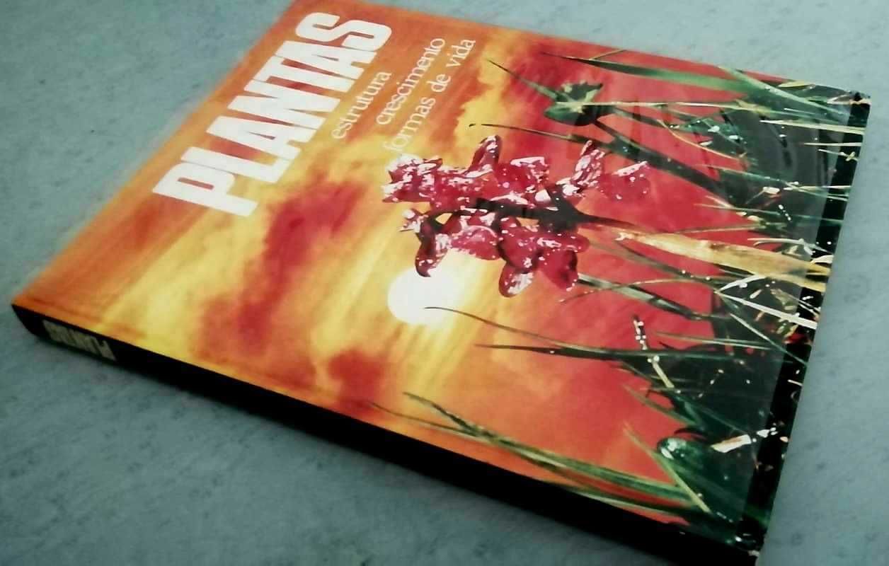 Livro VINTAGE "Plantas - Estruturas Crescimento Formas de Vida"