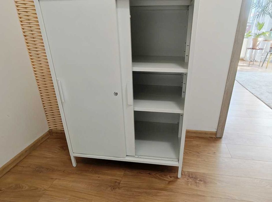 Pojemna, zamykana szafka IKEA TROTTEN 80x55x110 cm – jak nowa!
