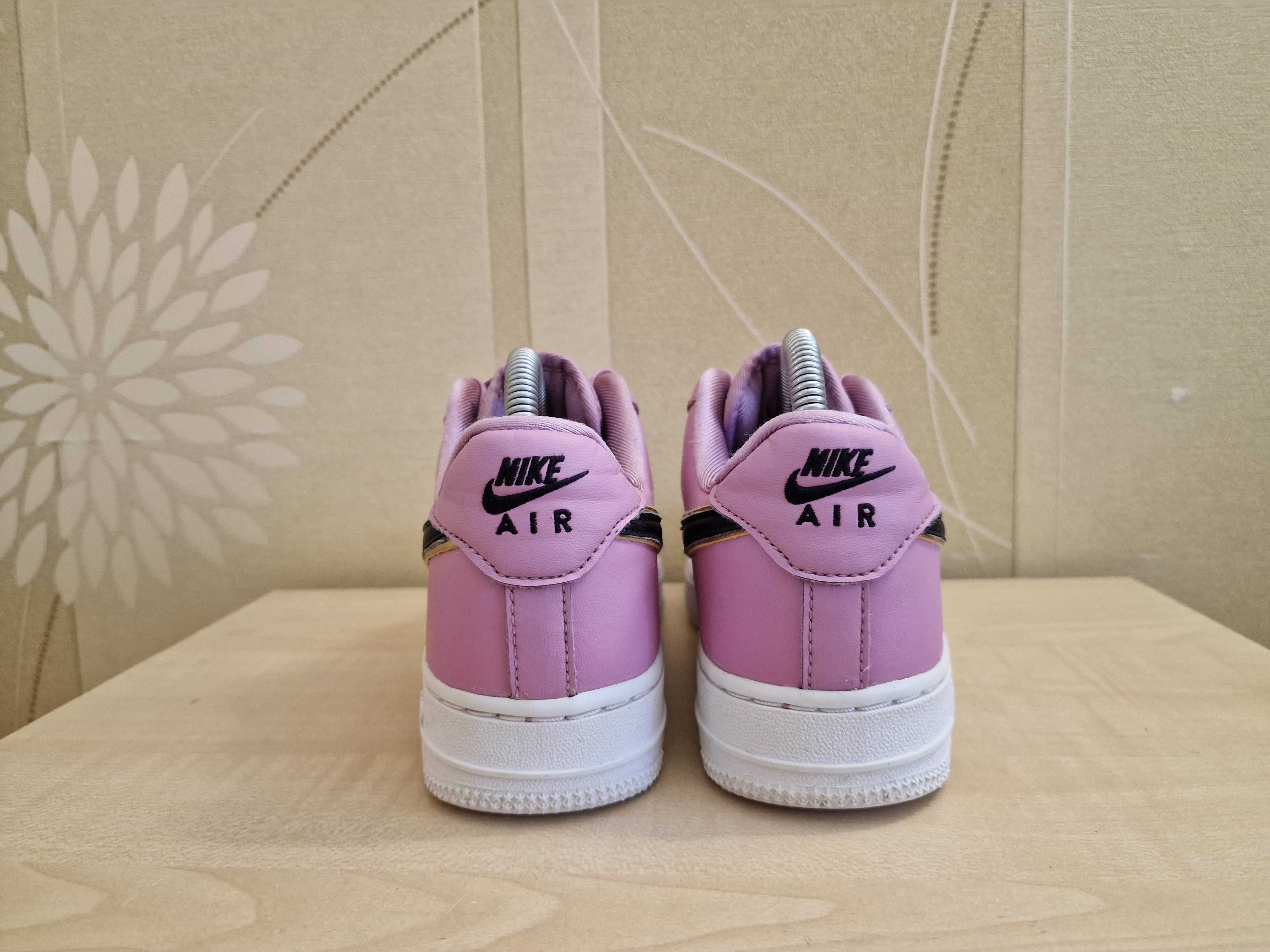 Кросівки Nike Air Force 1 '07 оригінал розмір 38