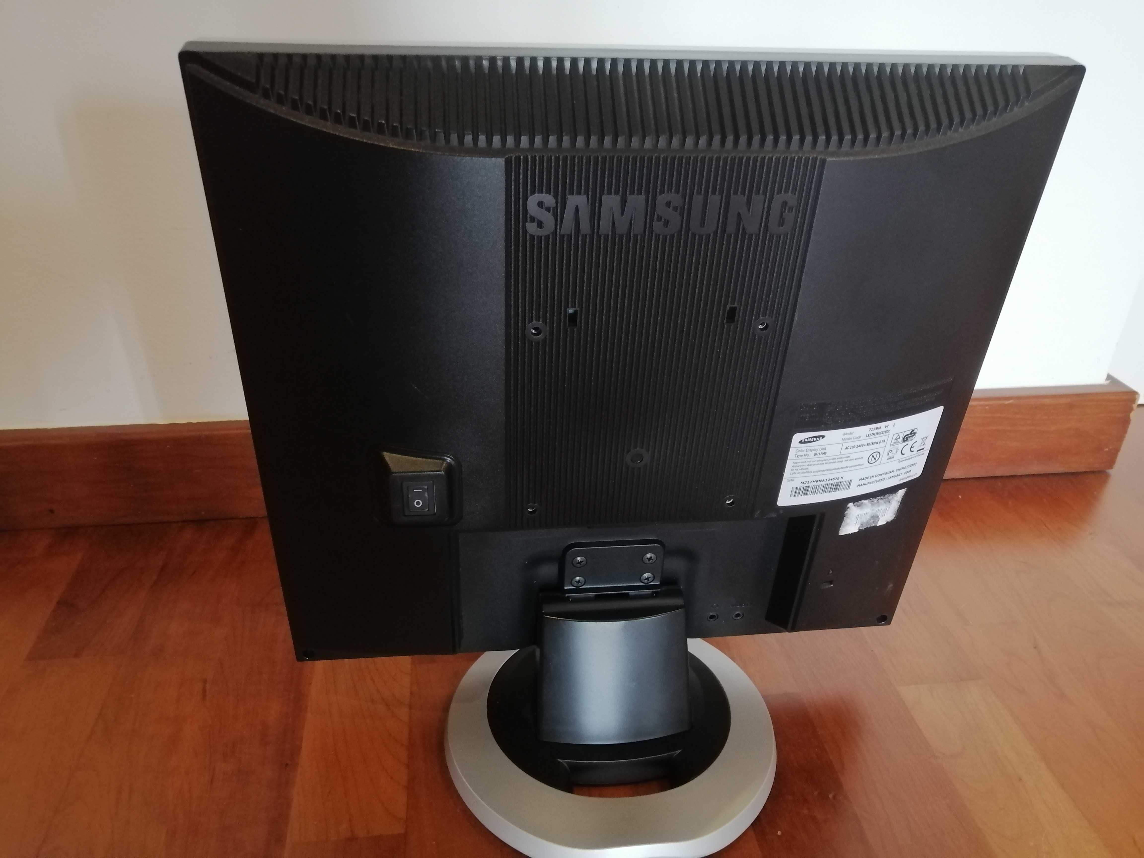 Monitor Samsung 17' com colunas