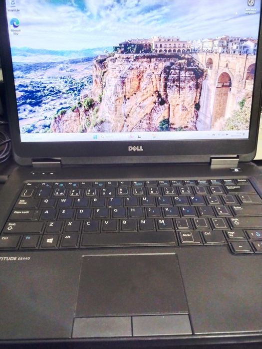 DELL Latitude E5440
