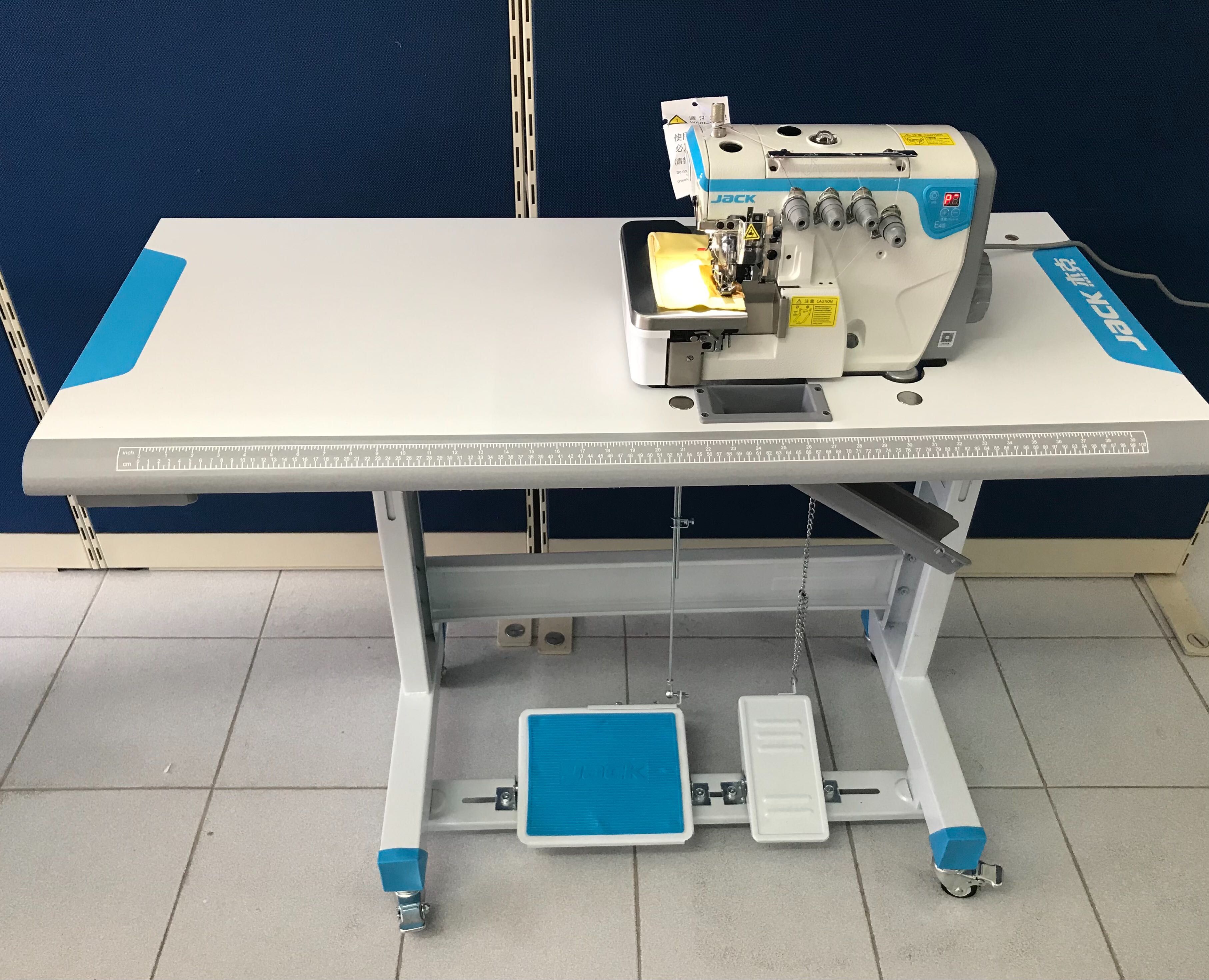 Máquina de Costura de Corte Cose (Overlock) Jack E4S Nova