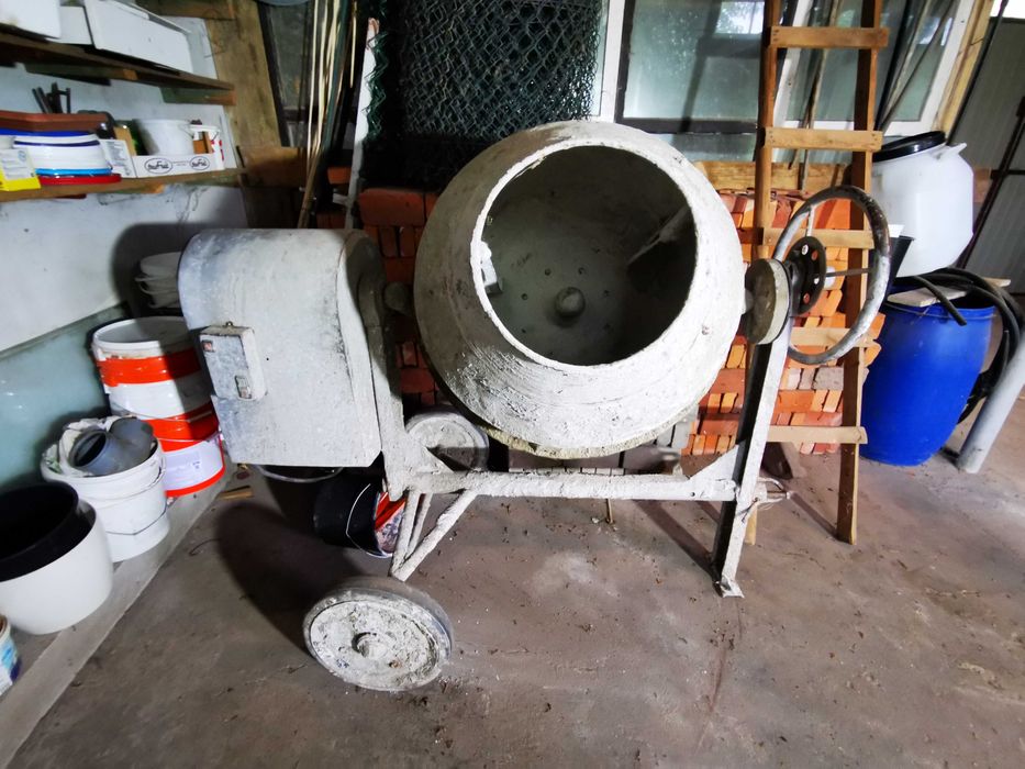 Betoniarka siła 280L