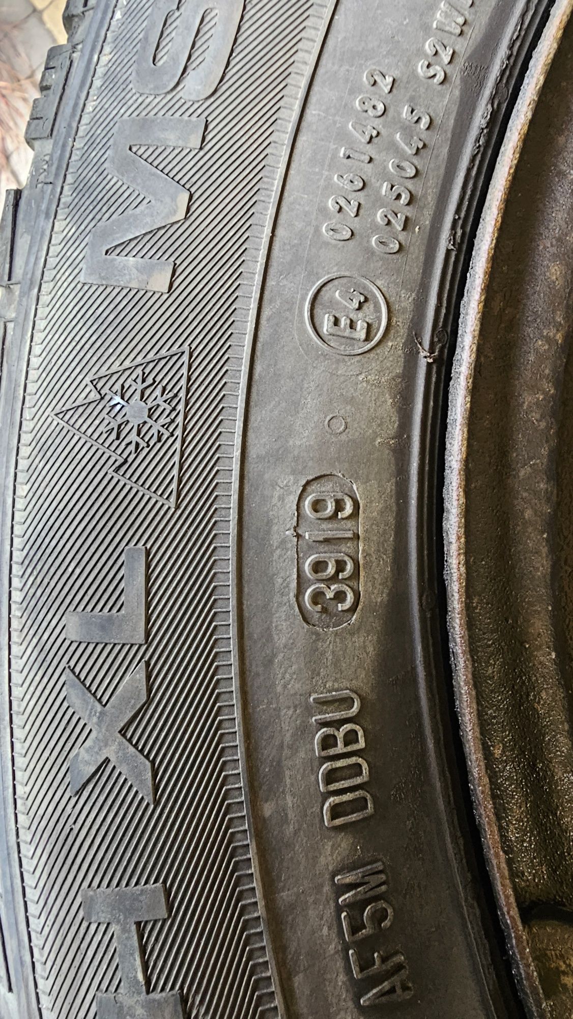 Opony 215/60/16r