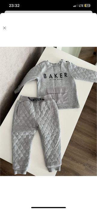 Спортивний теплий костюм TED BAKER