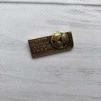 Значок football pin Dnipro the champion Днепр чемпион СССР 1983