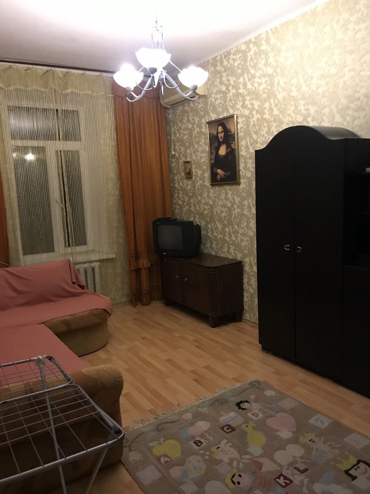 Сдам посуточно комнату в квартире с хозяйкой