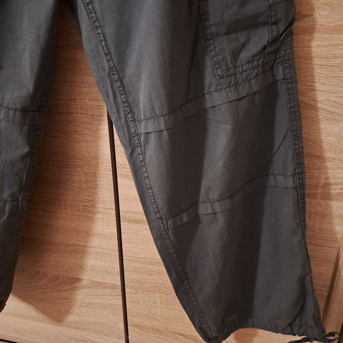 Spodnie damskie z szerokimi nogawkami Cropp / rozmiar 34