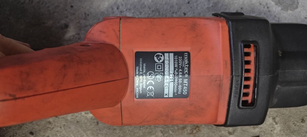 Piła szablasta Maktec MT 450 Makita - Lisi ogon