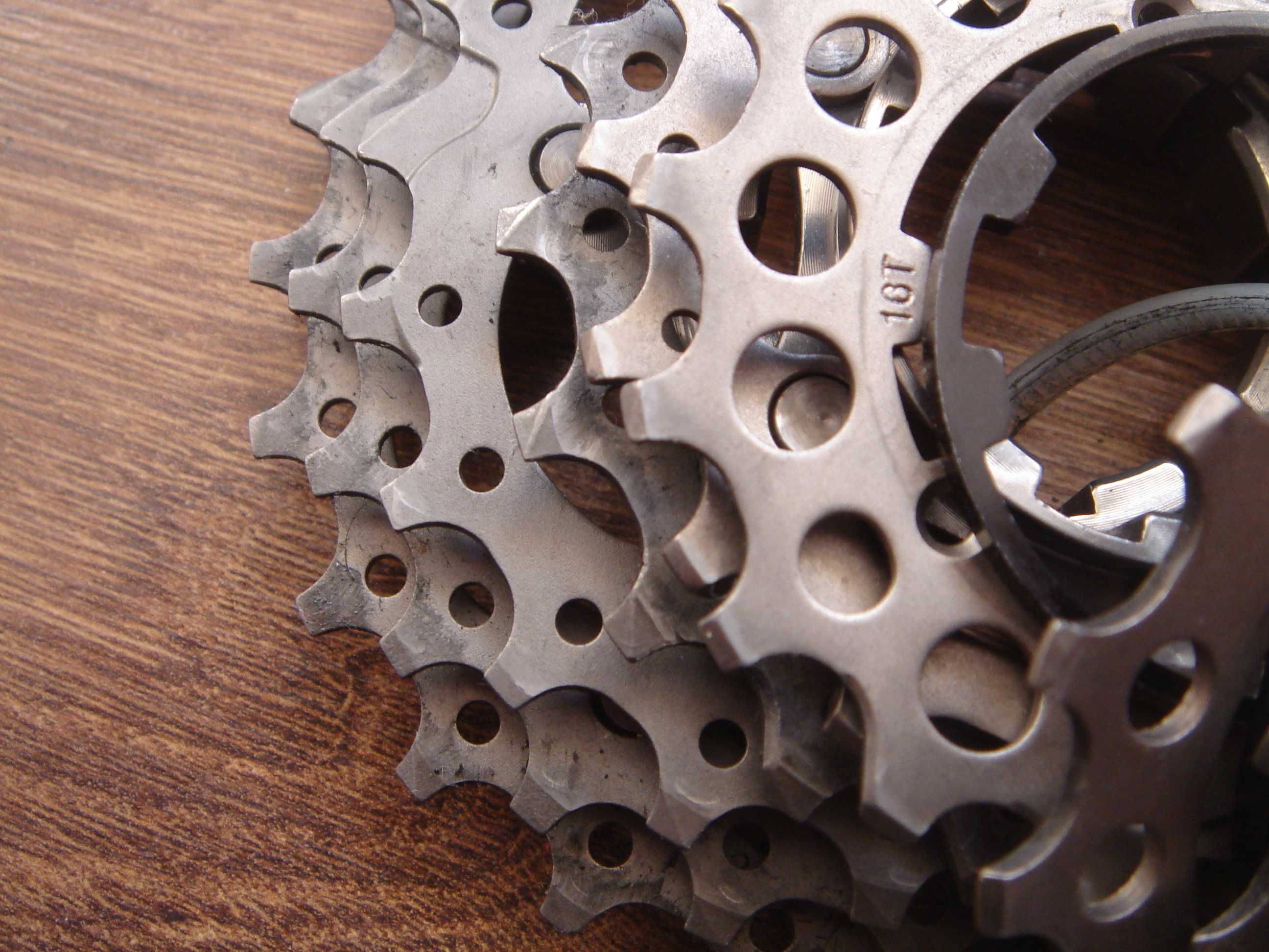 Kaseta Dura Ace CS 7800 12/25T tytan - jak nowa