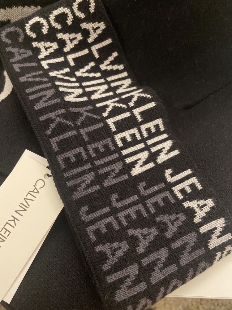 Komplet Czapka i szalik Calvin Klein