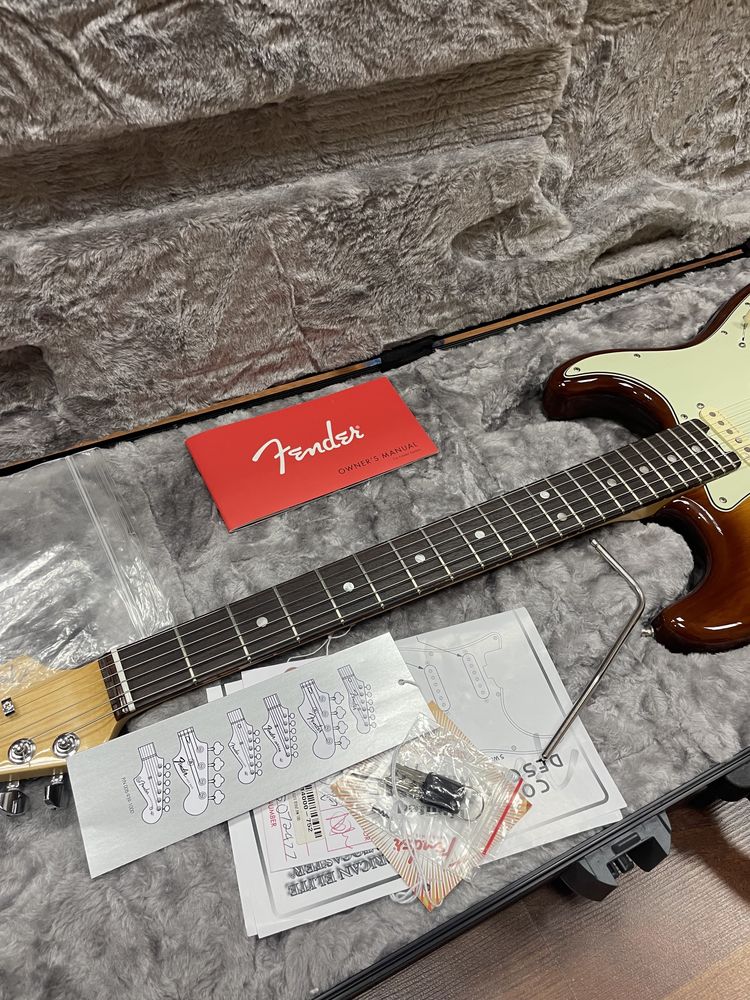 Fender Stratocaster American Elite Sienna Sunburst Ash (1800$)