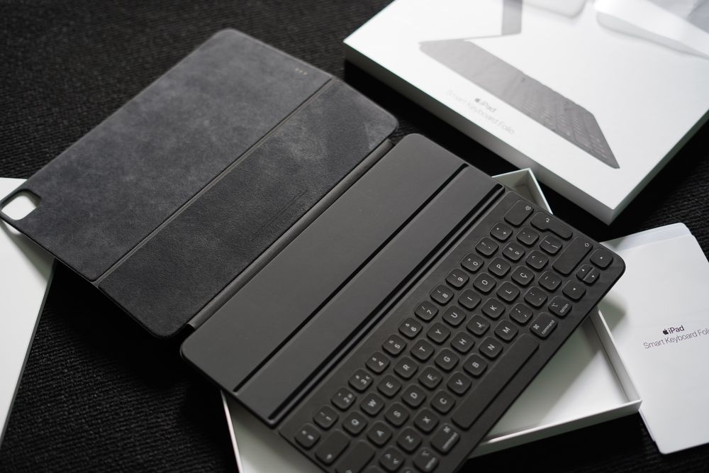 Ipad (Smart Keyboard Folio) NOVO