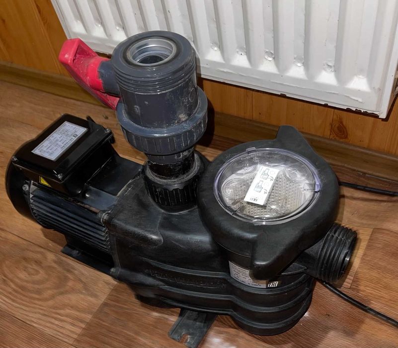 Продам насос для бассейна Hayward PL 81003 (220B, 7.3 м3/ч,0.33 НР)