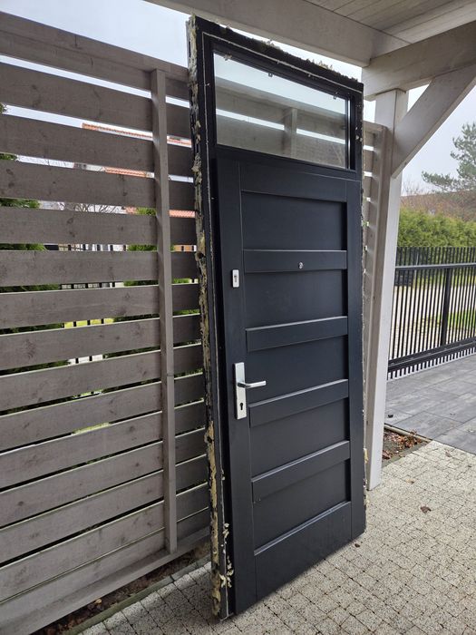 Drzwi drewniane zewnętrzne z naświetlem 1070x2540