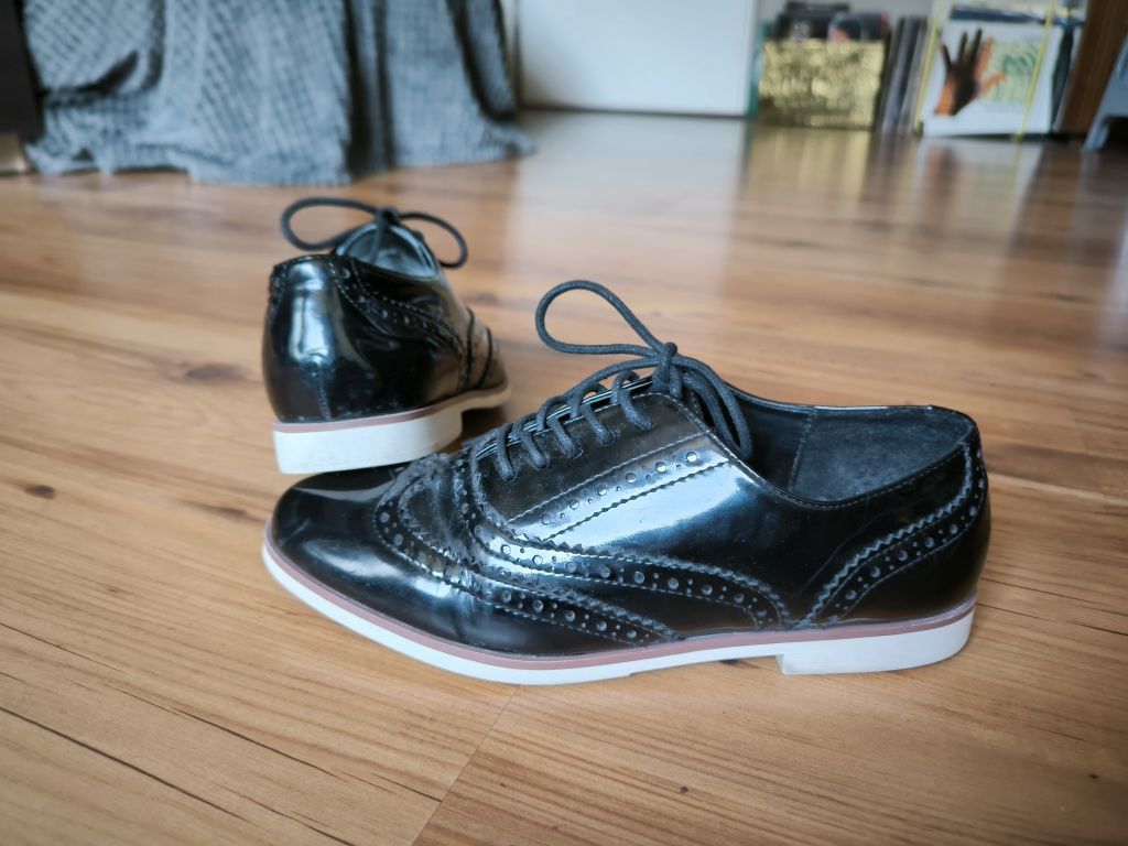 Carvela Kurt Geiger buty damskie EU 38,5 czarne półbuty oksfordki