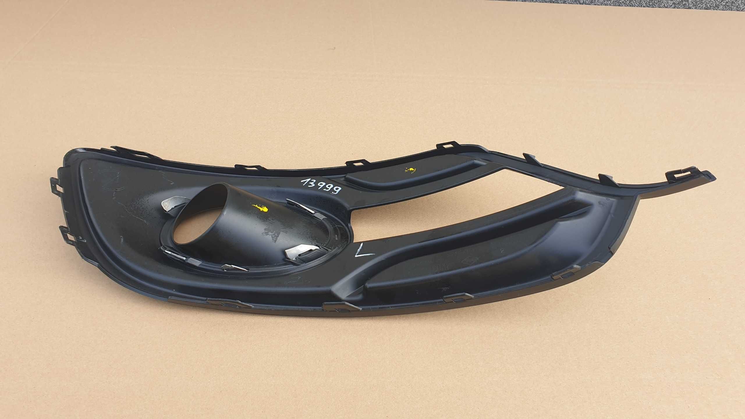 Renault megane III 3 lift lewa kratka zderzaka przód 261A32193R