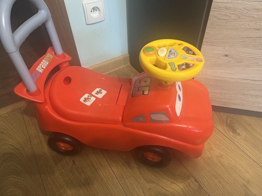 Jezdzik auto cars zygzak mcquee. Smyk smuky