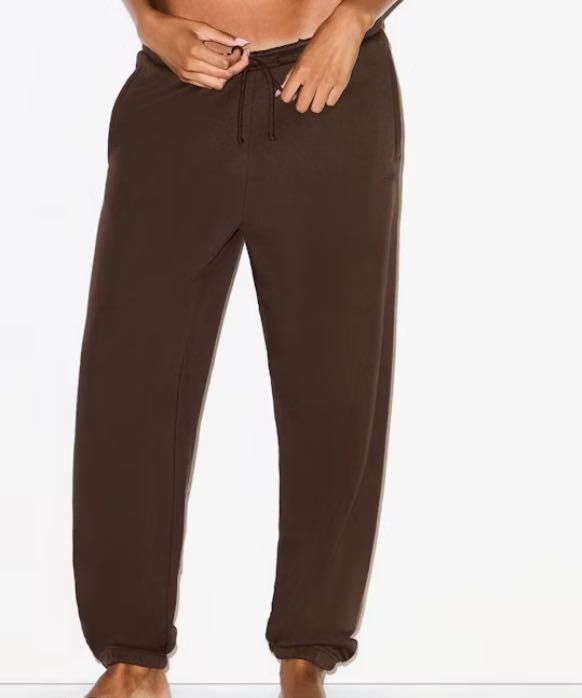 Костюм SKIMS dark sepia, XXS/XS/S/M