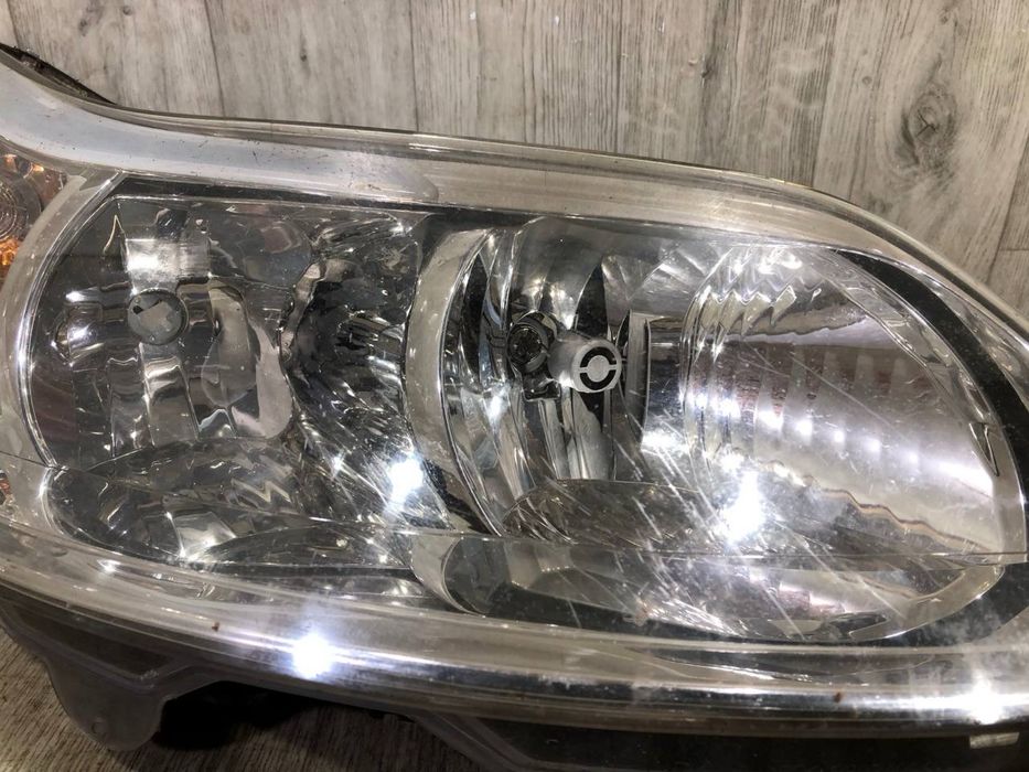 Фара передняя правая Citroen C4 ( 2004 - 2008 г. ) 9646893880