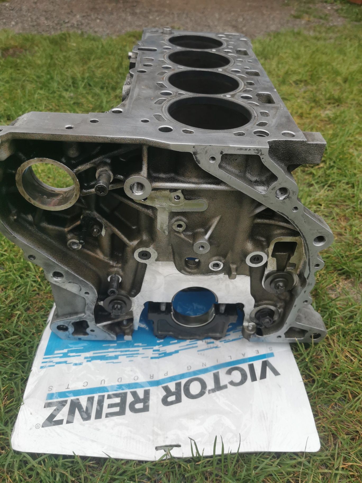 Blok silnika głowica pompa N47D20D N47D20C 218km biturbo N47 F10 F30