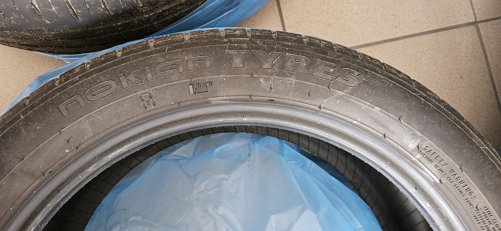 Opony Nokian Tyres Wetproof 205/50 R17 93W