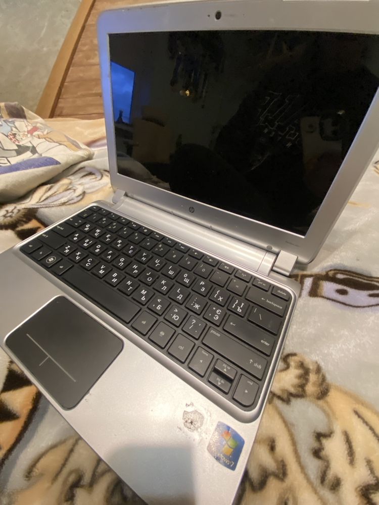 Ноутбук HP Pavilion dm 1