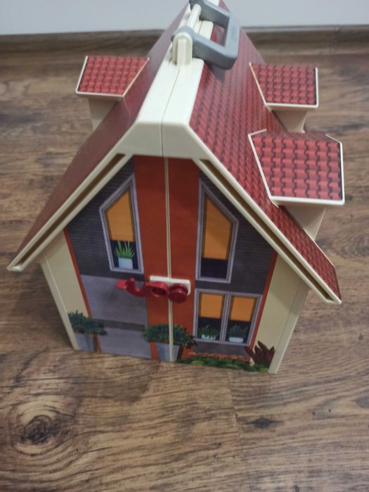 Playmobil domek z wyposażeniem