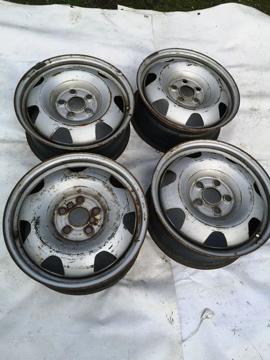 Felgi Stalowe VW T5,T6,Transporter, Multivan, Caravelle, Amarok, Crafter II, Man TGE 5x120x65,1 7Jx17H2 ET55 NR 7H0601027B