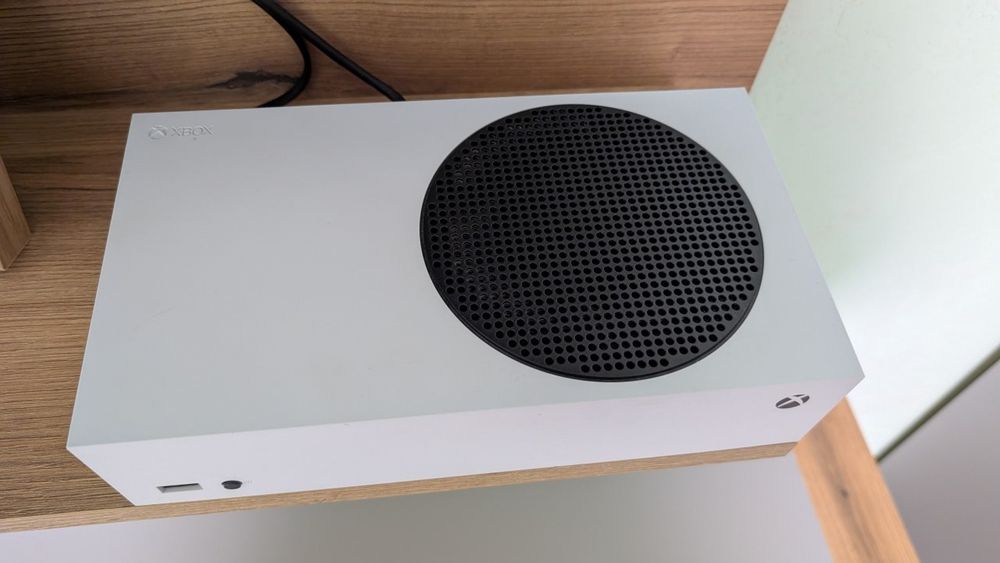 XBOX Series S 512Gb один геймпад з чохлом та акумулятором