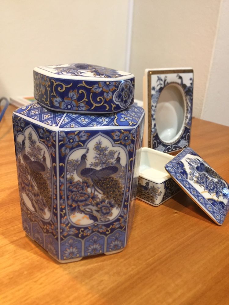 Porcelanas EIUVA - japan, Blue Peacock