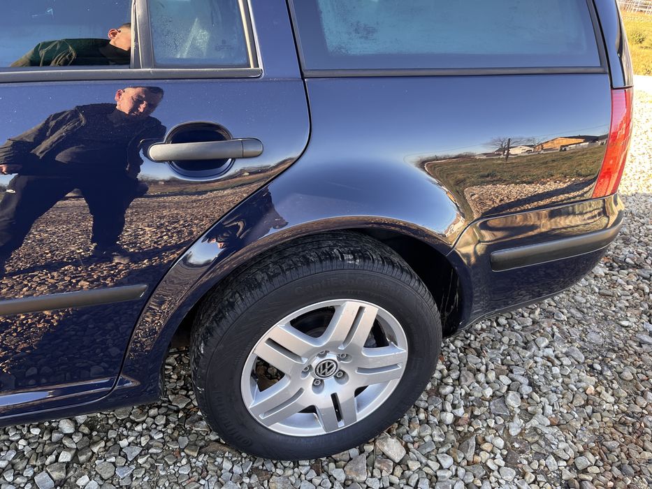 Golf 4.               .