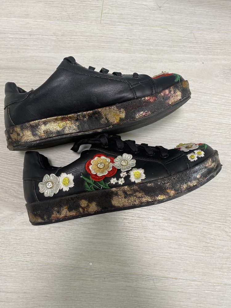 Туфлі мокасини