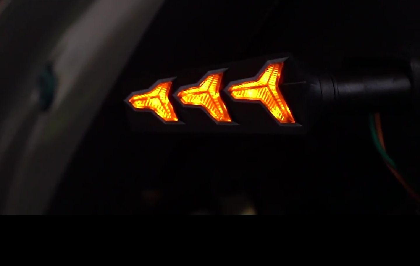 Мото поворотники бегущие LED бігаючі вказівники повороту динамические