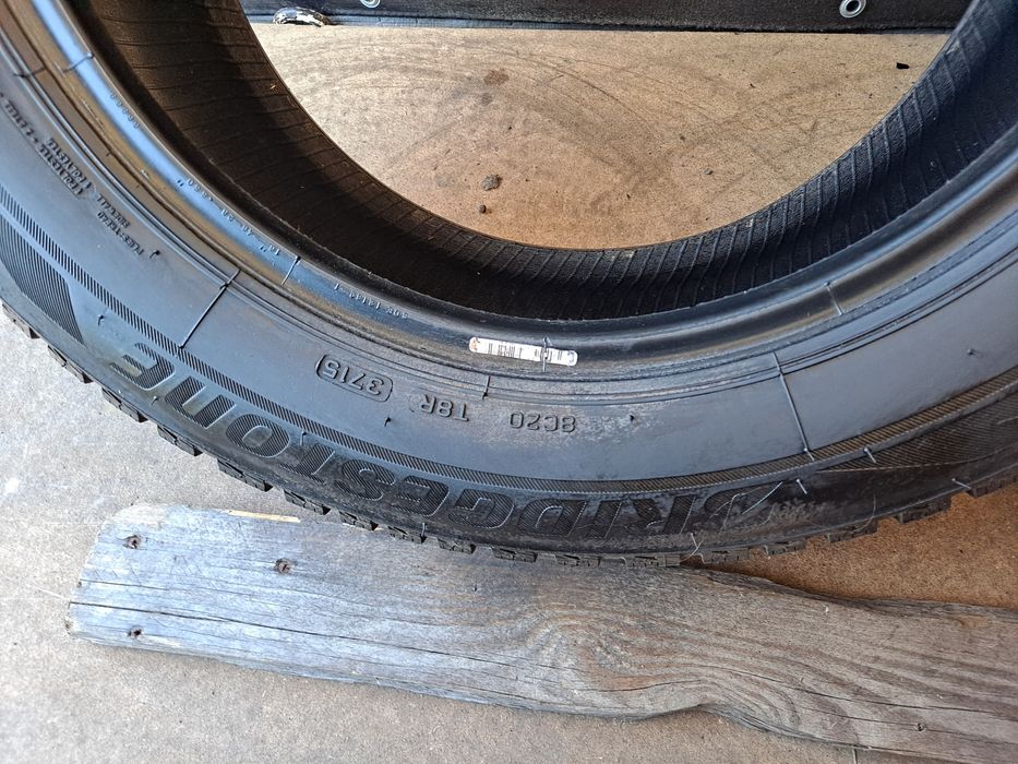 205/60/16 Opon zimowe Bridgestone ładna Para!!