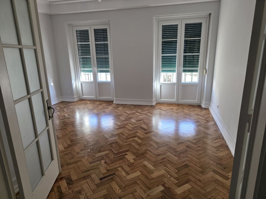 Apartamento T4 Lisboa Av. Duque D'Avila