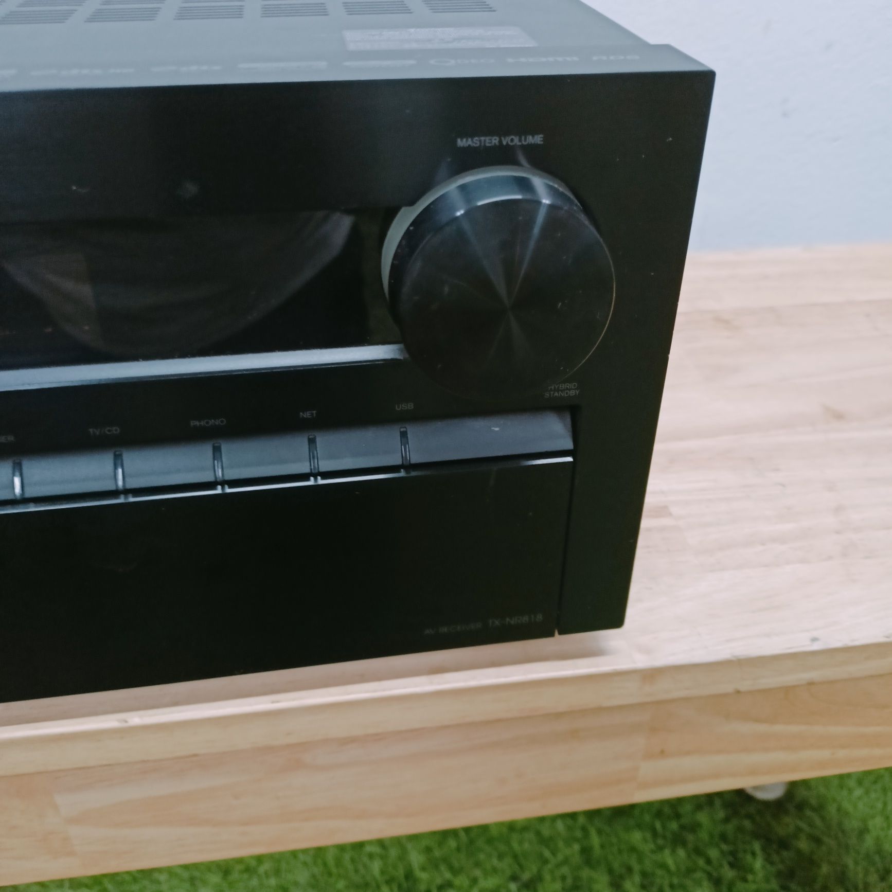 Onkyo, amplituner TX-NR818.